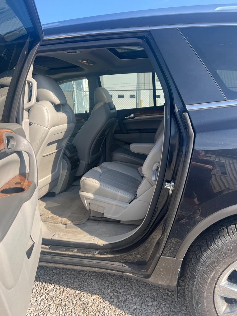 Buick Enclave  2011