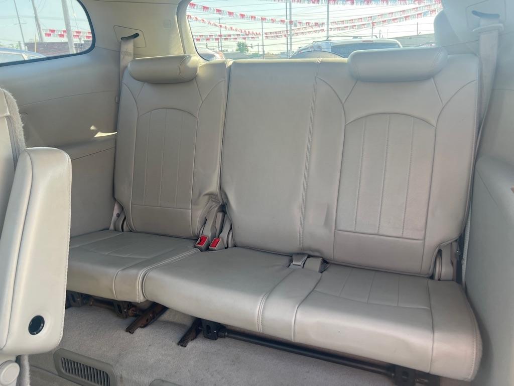 Buick Enclave  2011