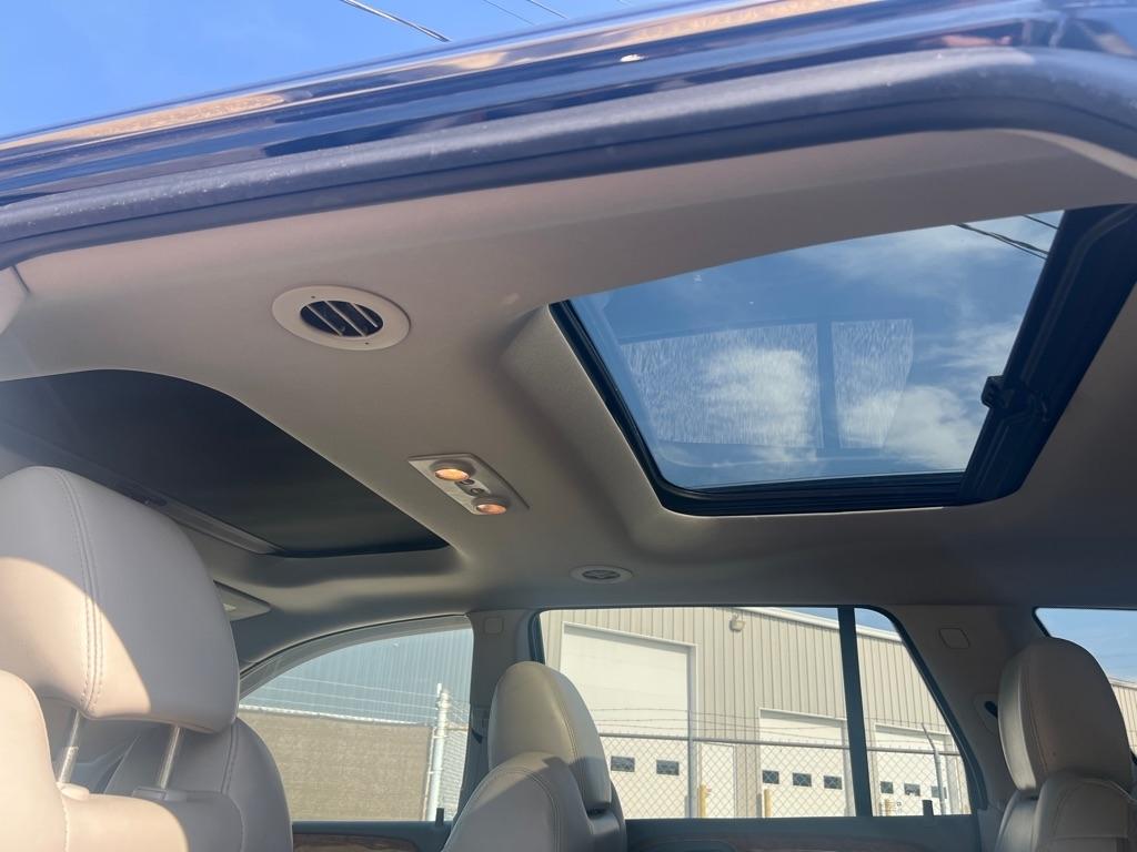 Buick Enclave  2011