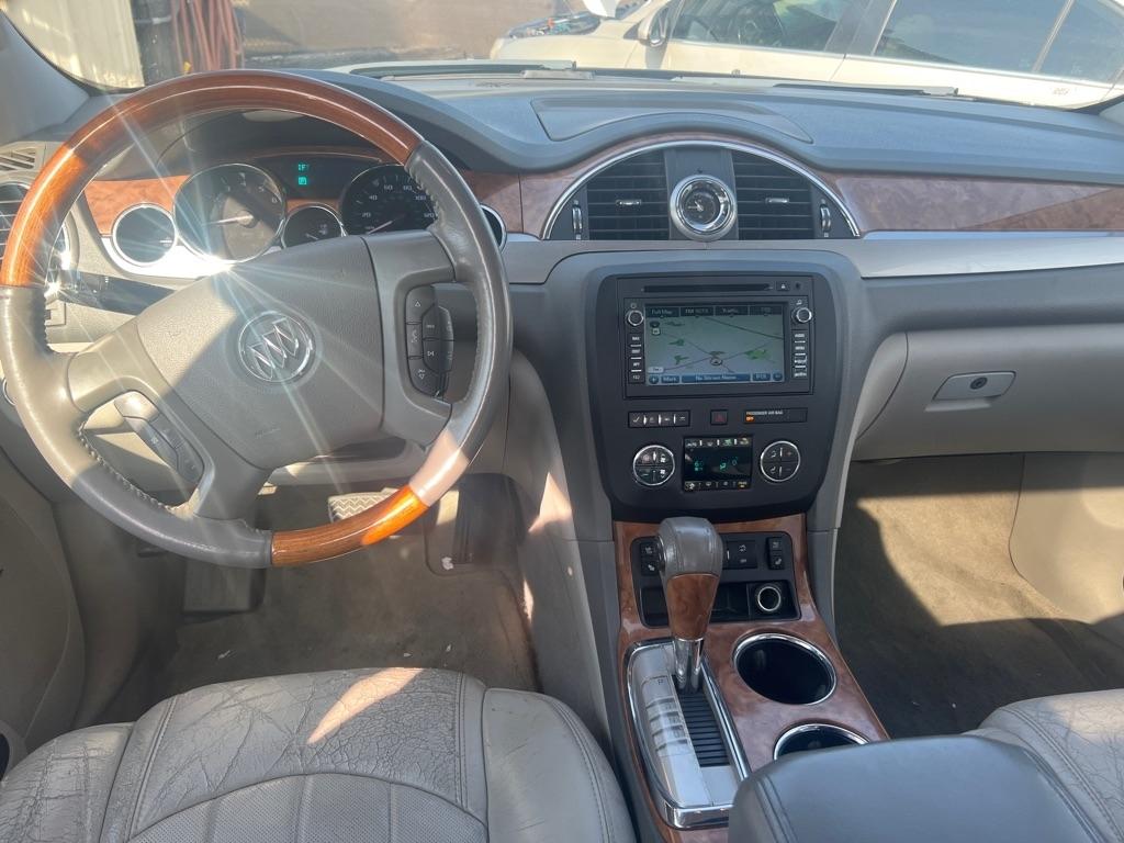 Buick Enclave  2011