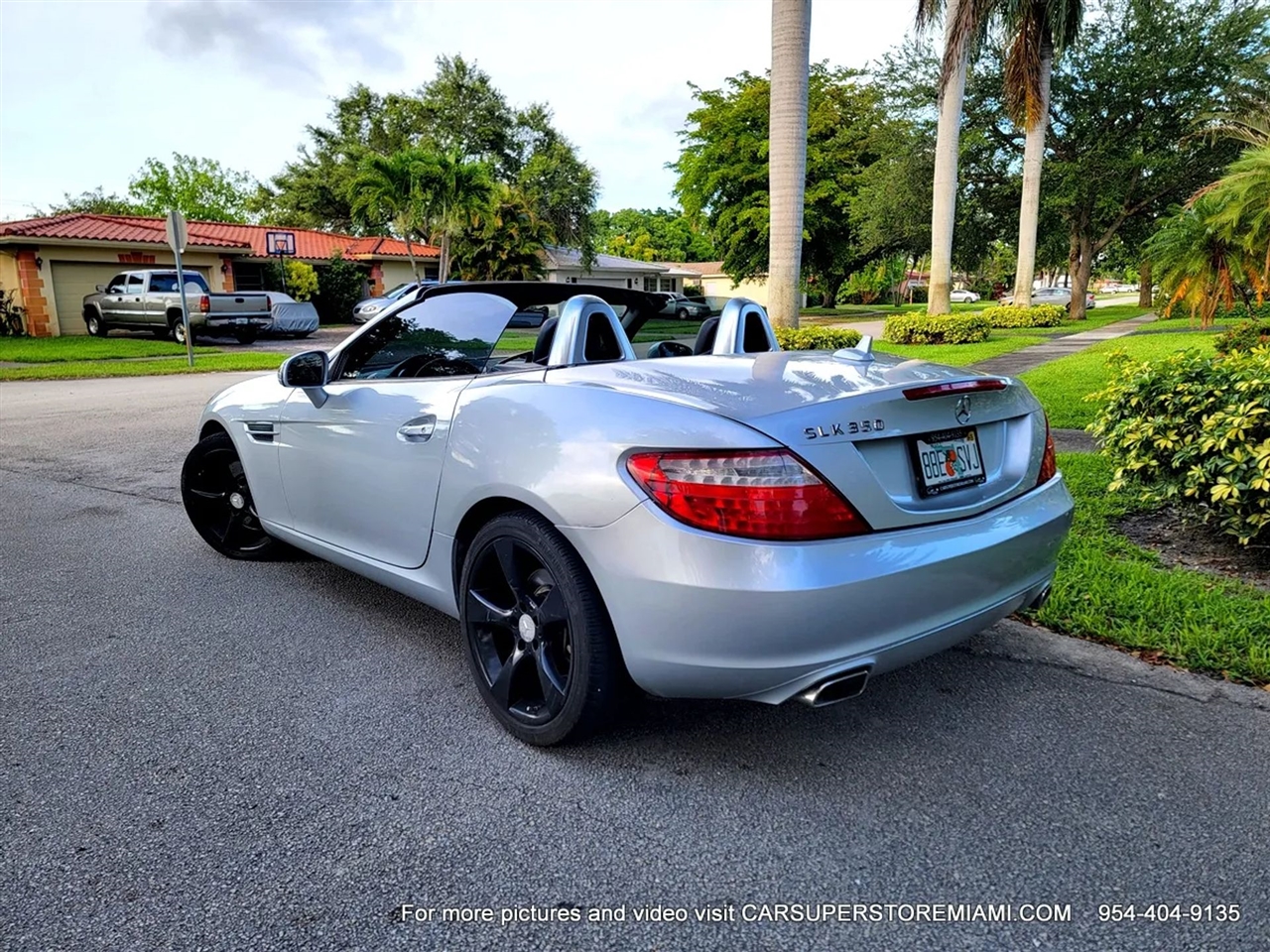 Mercedes-Benz SLK  2012