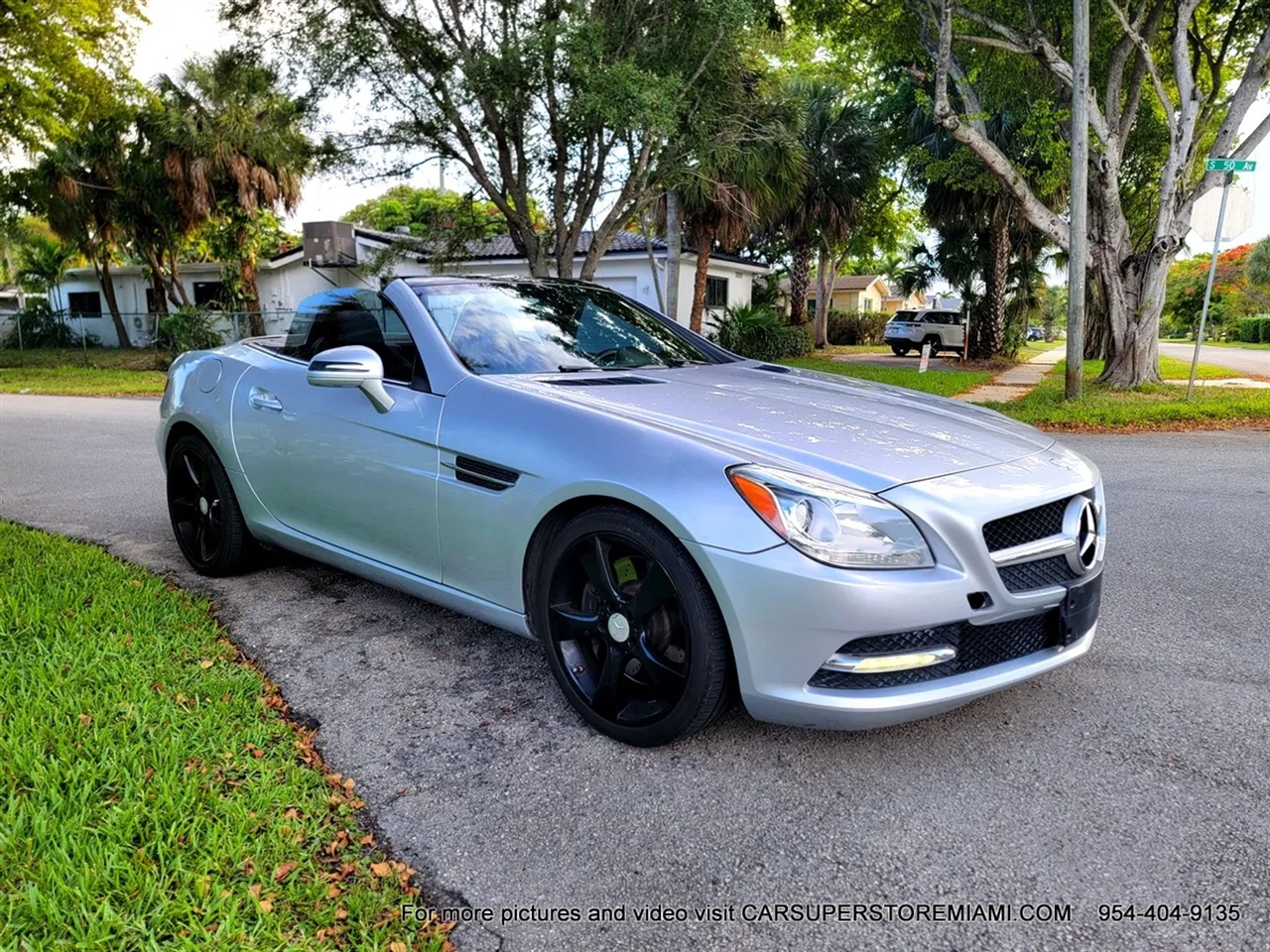 Mercedes-Benz SLK  2012
