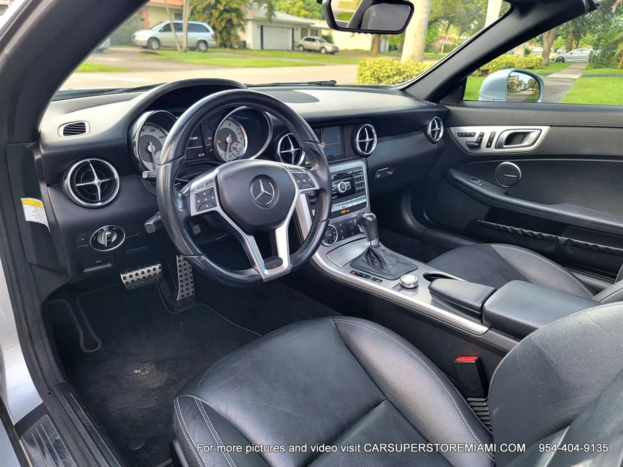 Mercedes-Benz SLK  2012