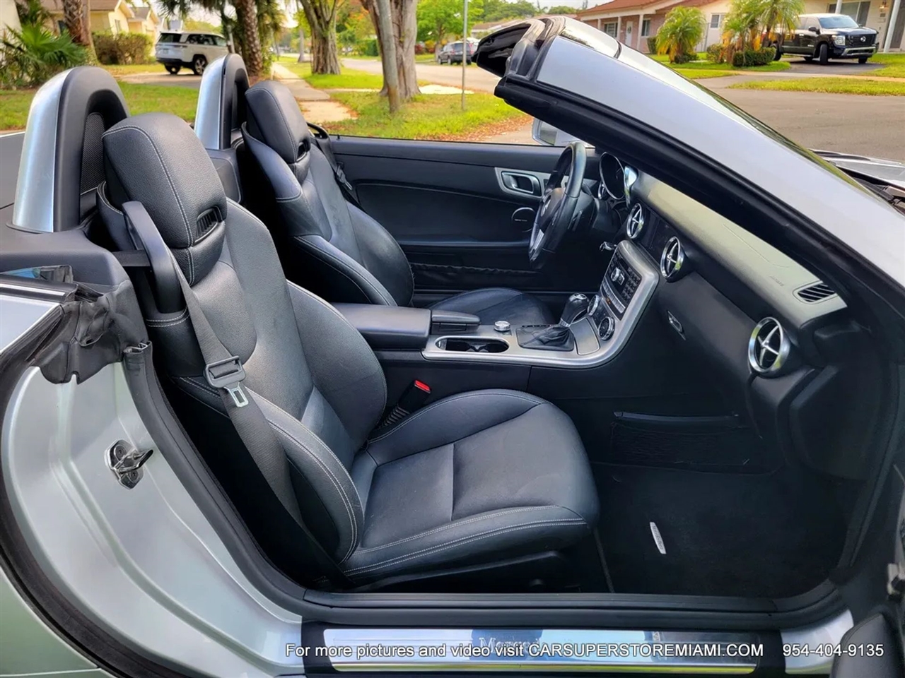 Mercedes-Benz SLK  2012