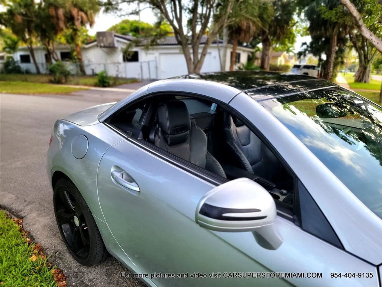 Mercedes-Benz SLK  2012