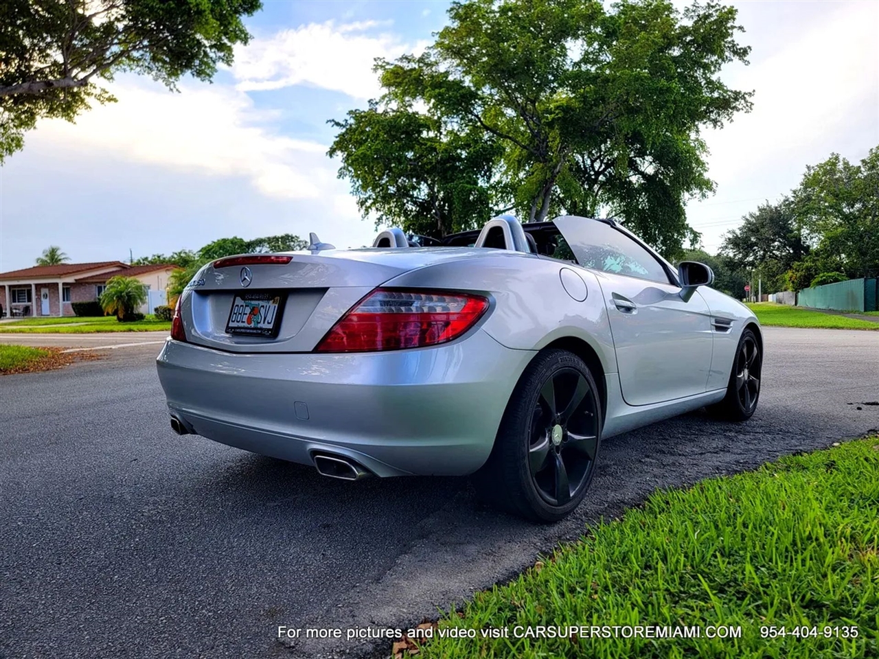 Mercedes-Benz SLK  2012