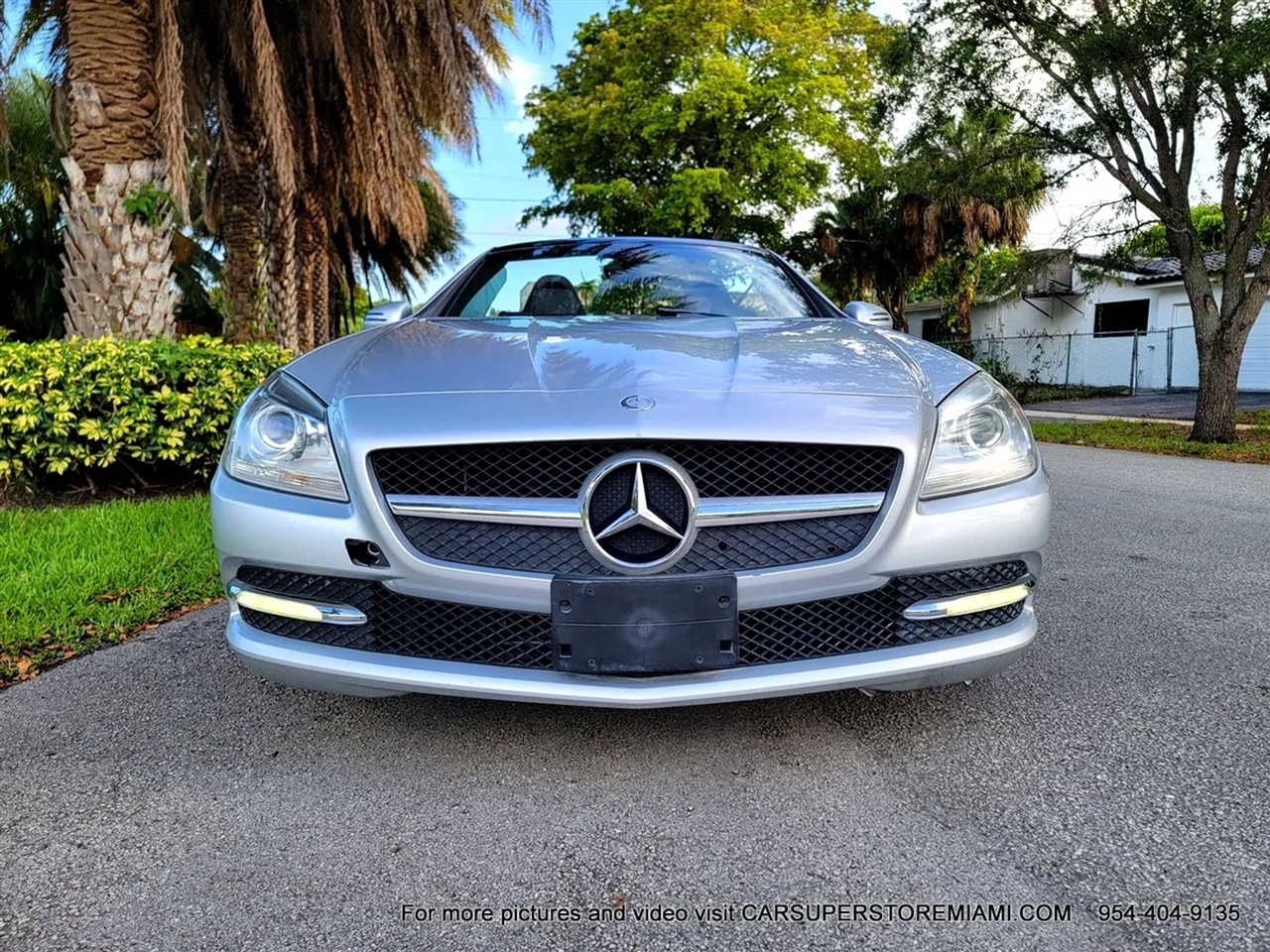 Mercedes-Benz SLK  2012