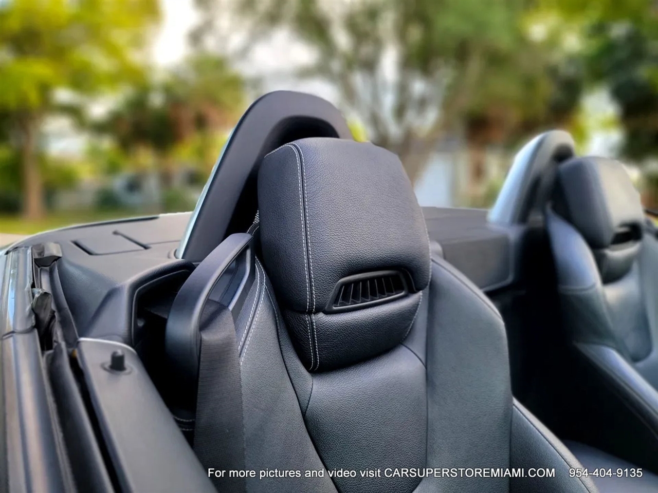 Mercedes-Benz SLK  2012