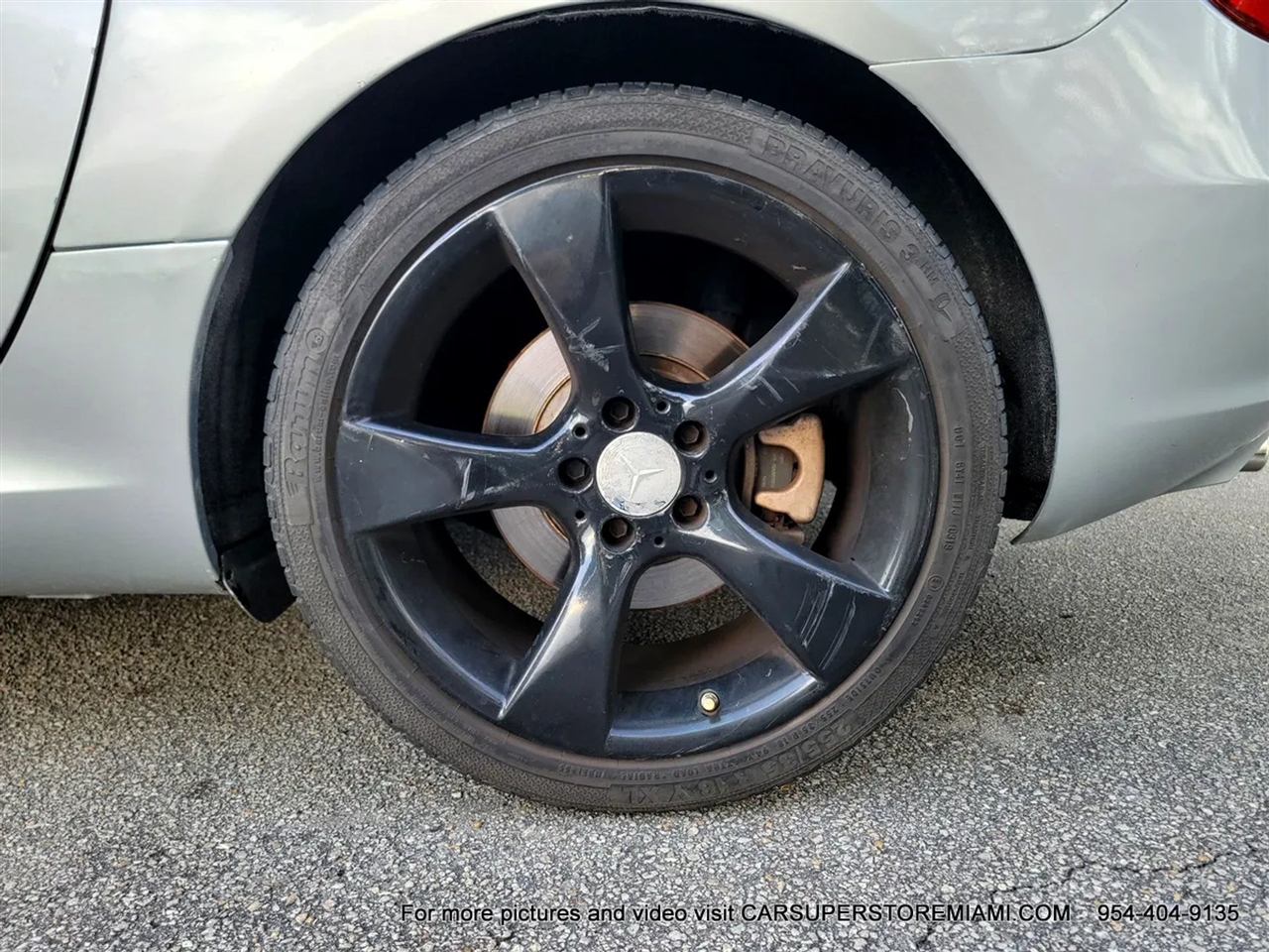 Mercedes-Benz SLK  2012