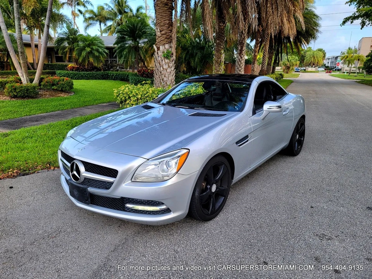 Mercedes-Benz SLK  2012