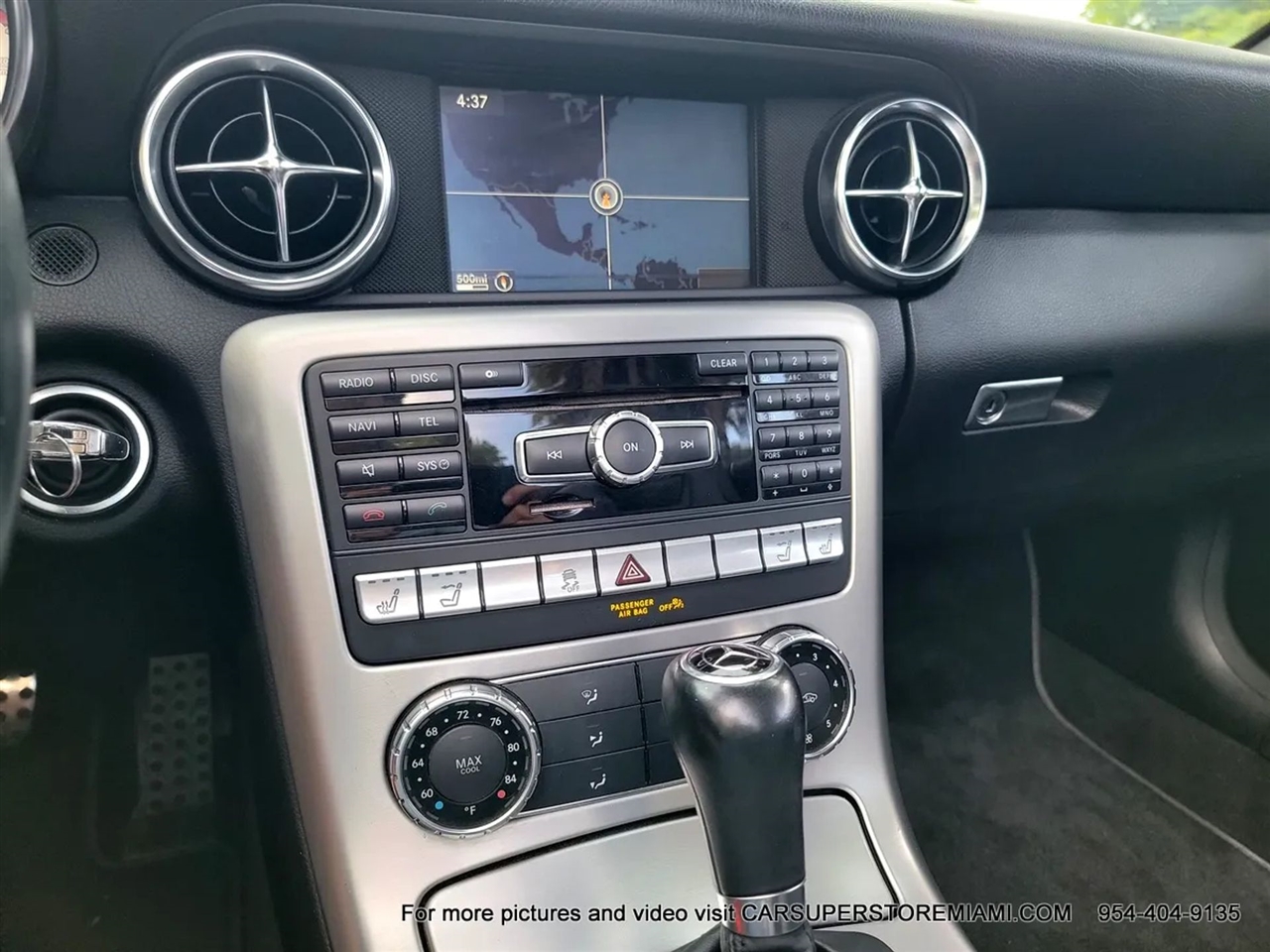 Mercedes-Benz SLK  2012