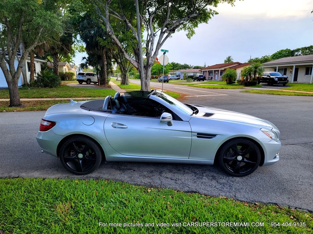 Mercedes-Benz SLK  2012