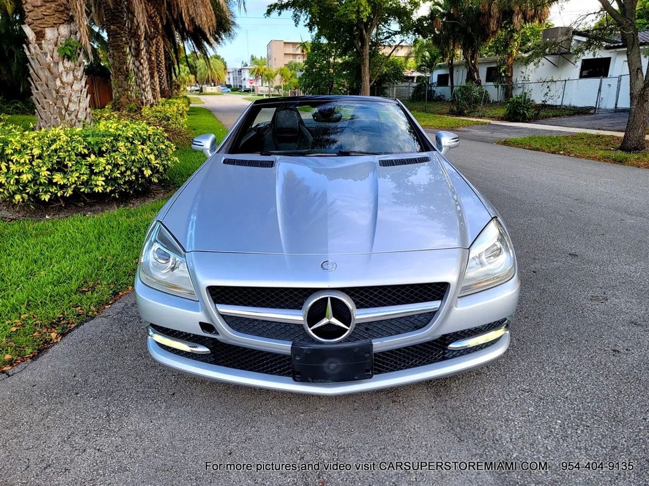 Mercedes-Benz SLK  2012