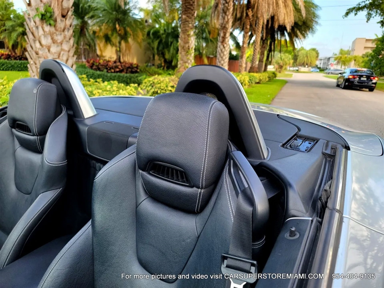 Mercedes-Benz SLK  2012