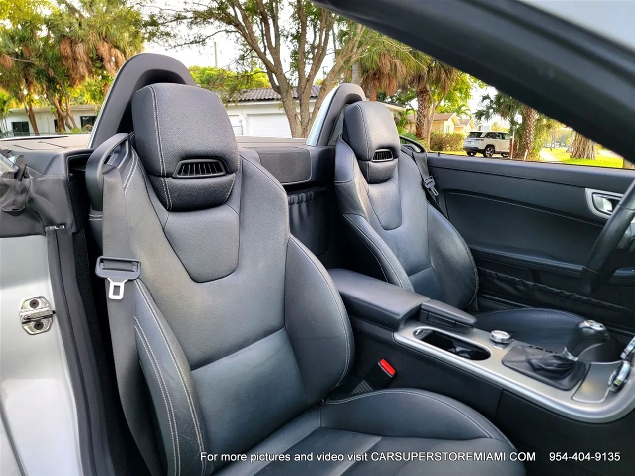 Mercedes-Benz SLK  2012