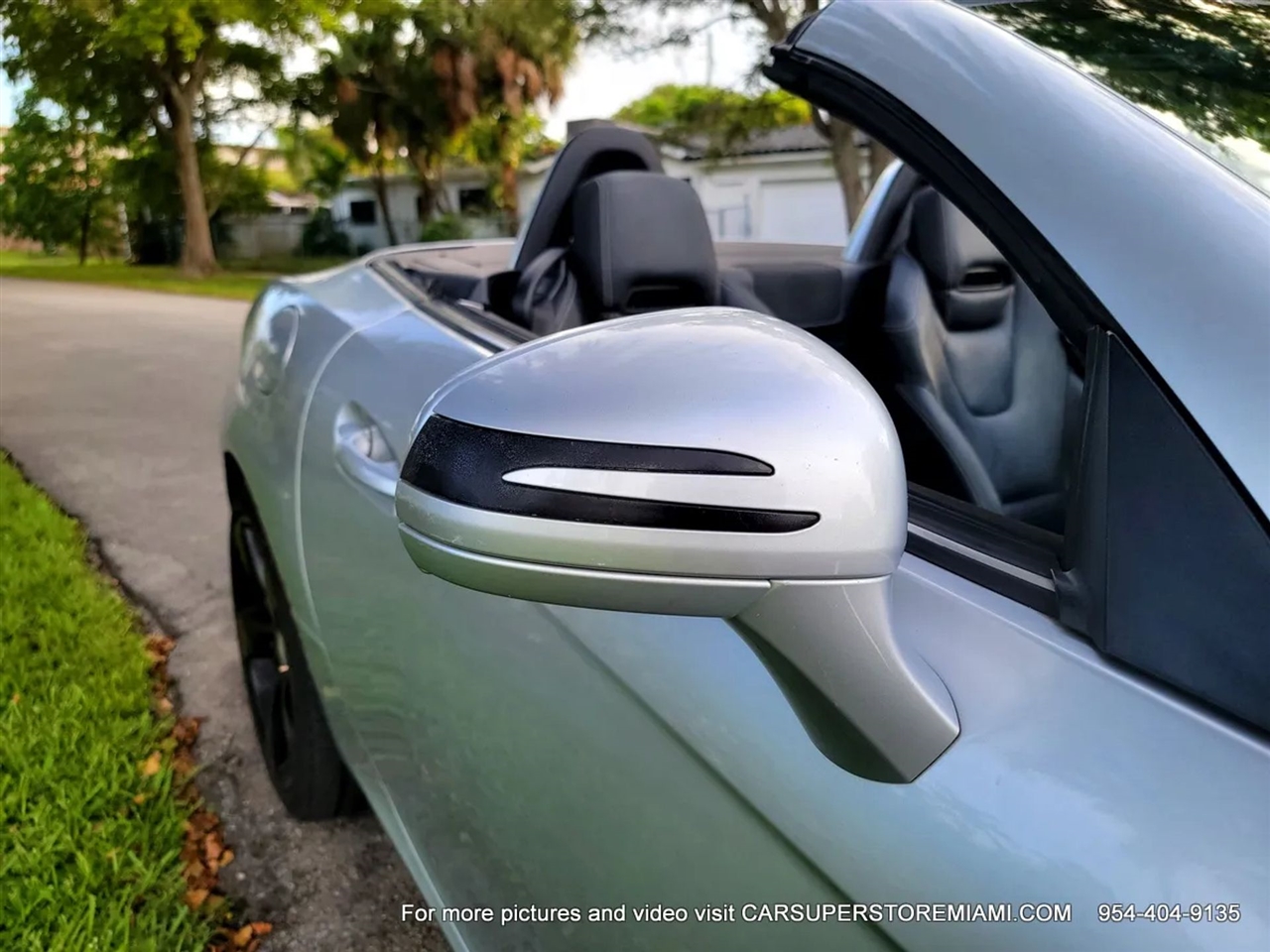 Mercedes-Benz SLK  2012