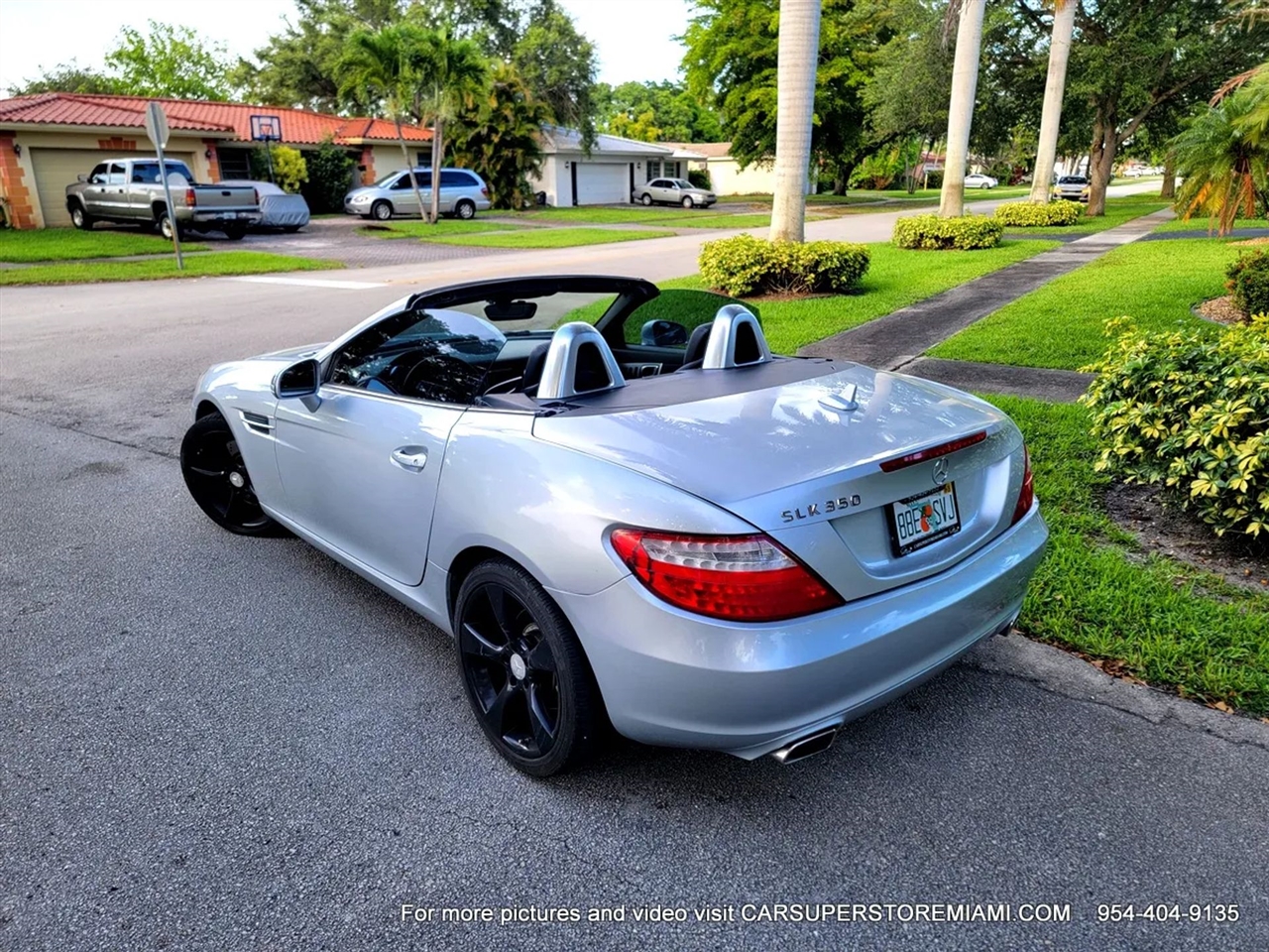 Mercedes-Benz SLK  2012
