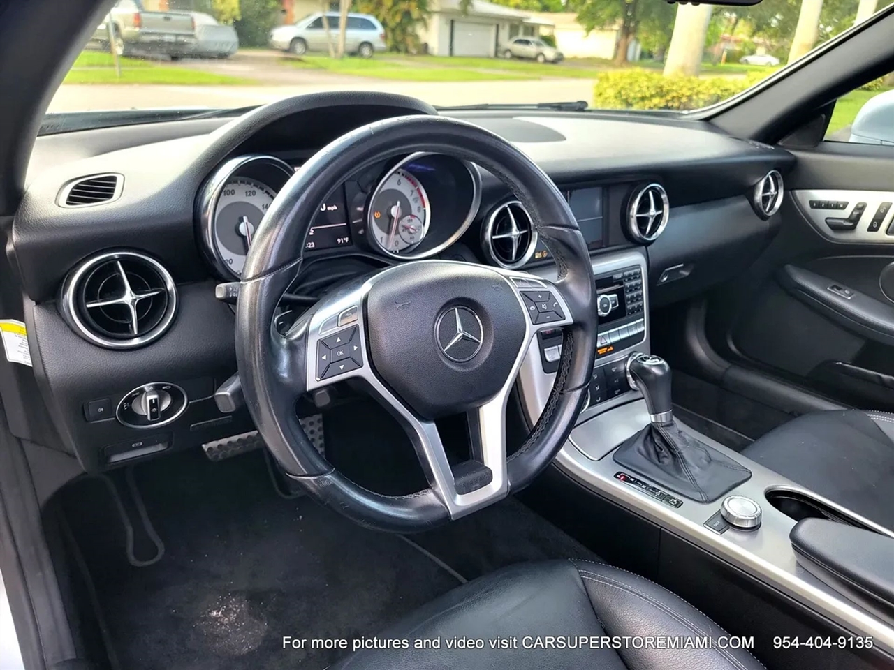 Mercedes-Benz SLK  2012