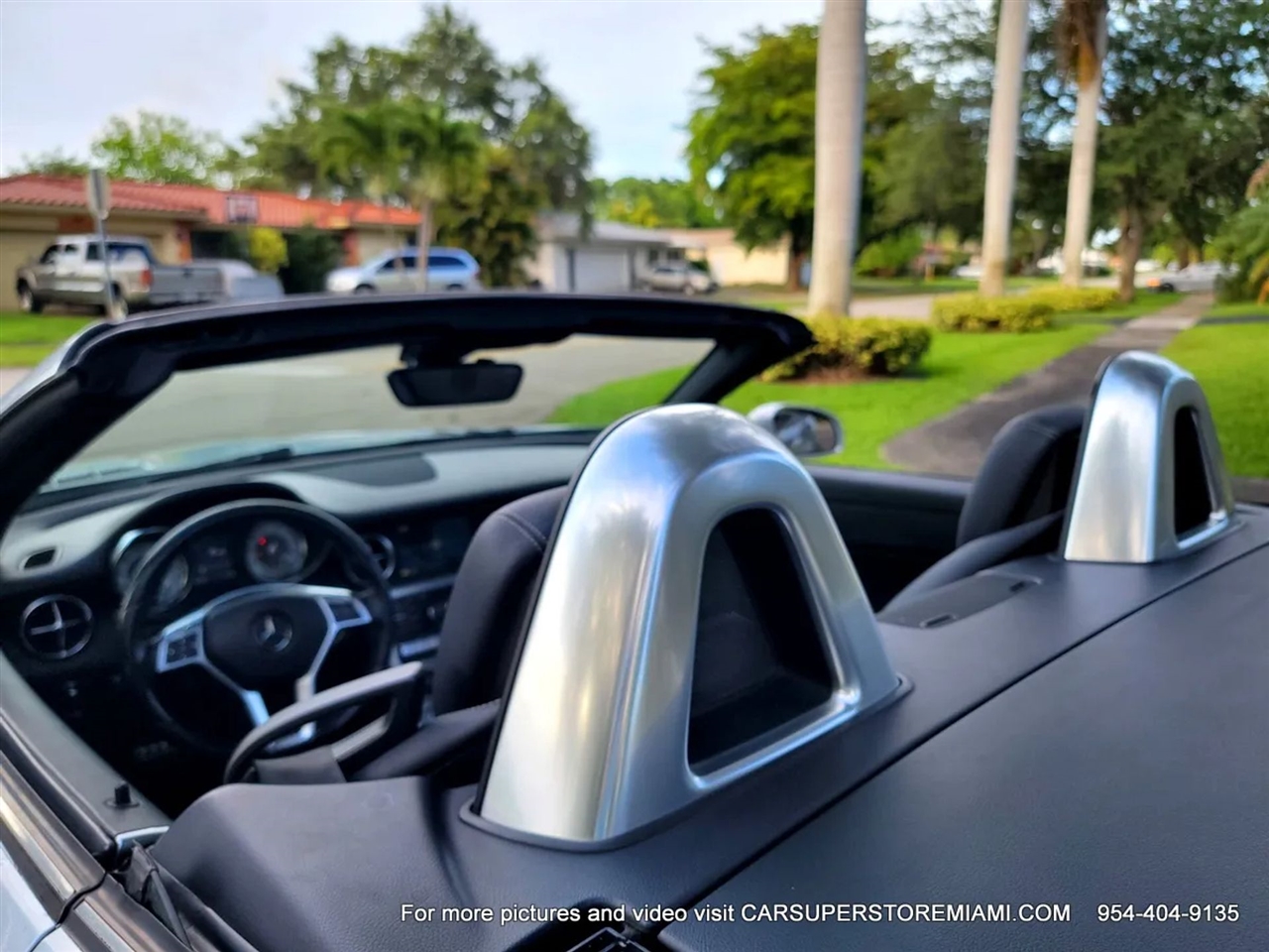 Mercedes-Benz SLK  2012