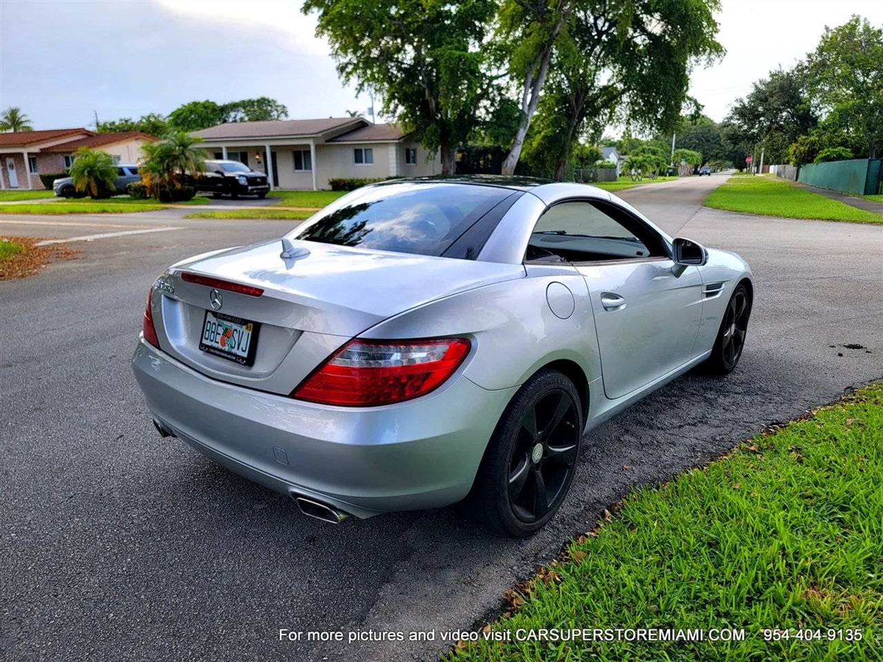 Mercedes-Benz SLK  2012