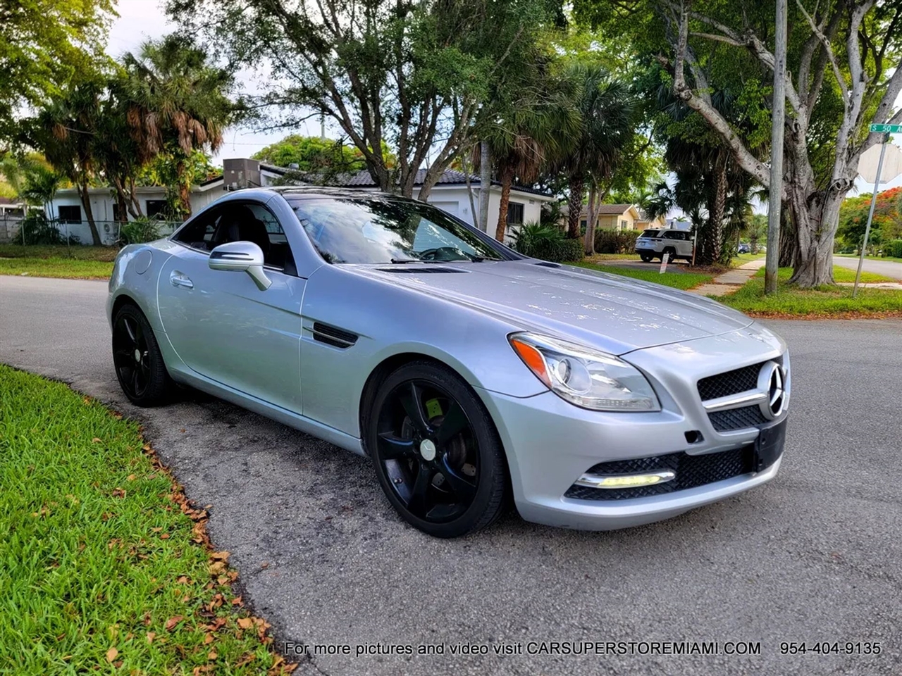 Mercedes-Benz SLK  2012