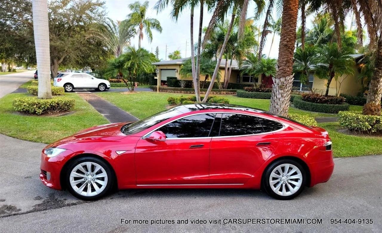 Tesla Model S  2016