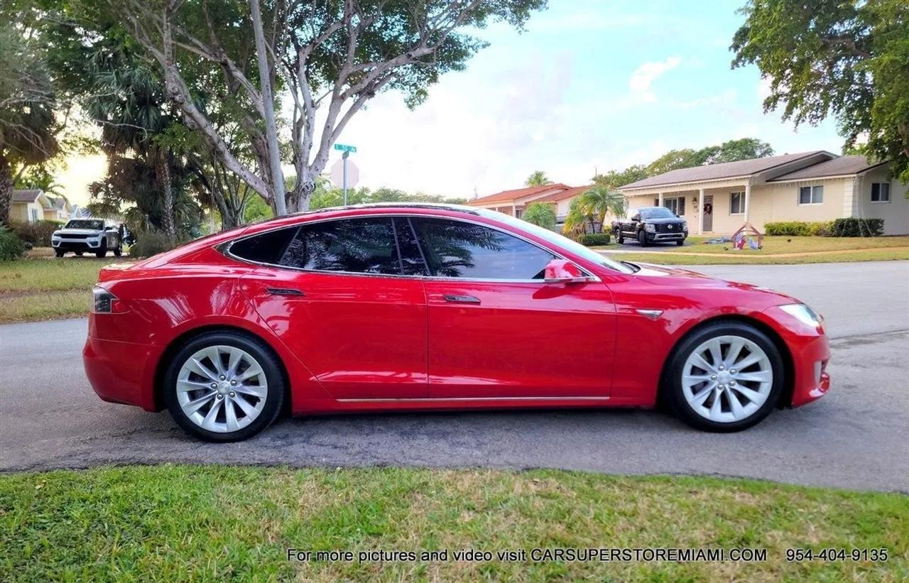 Tesla Model S  2016