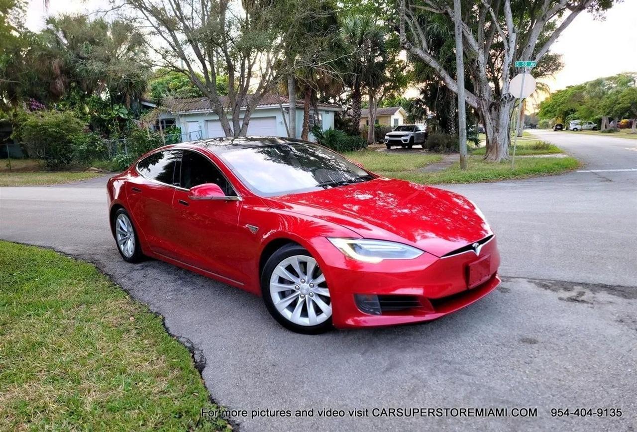 Tesla Model S  2016