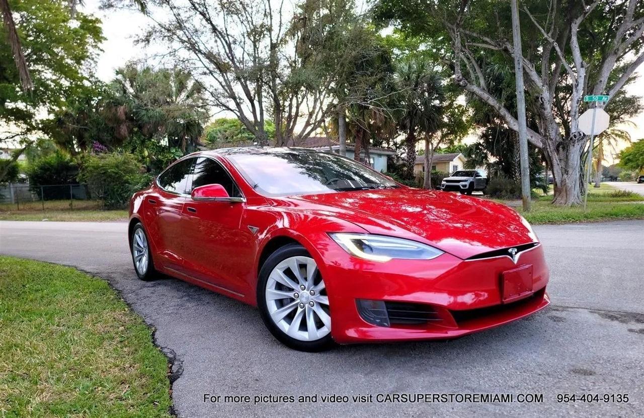 Tesla Model S  2016