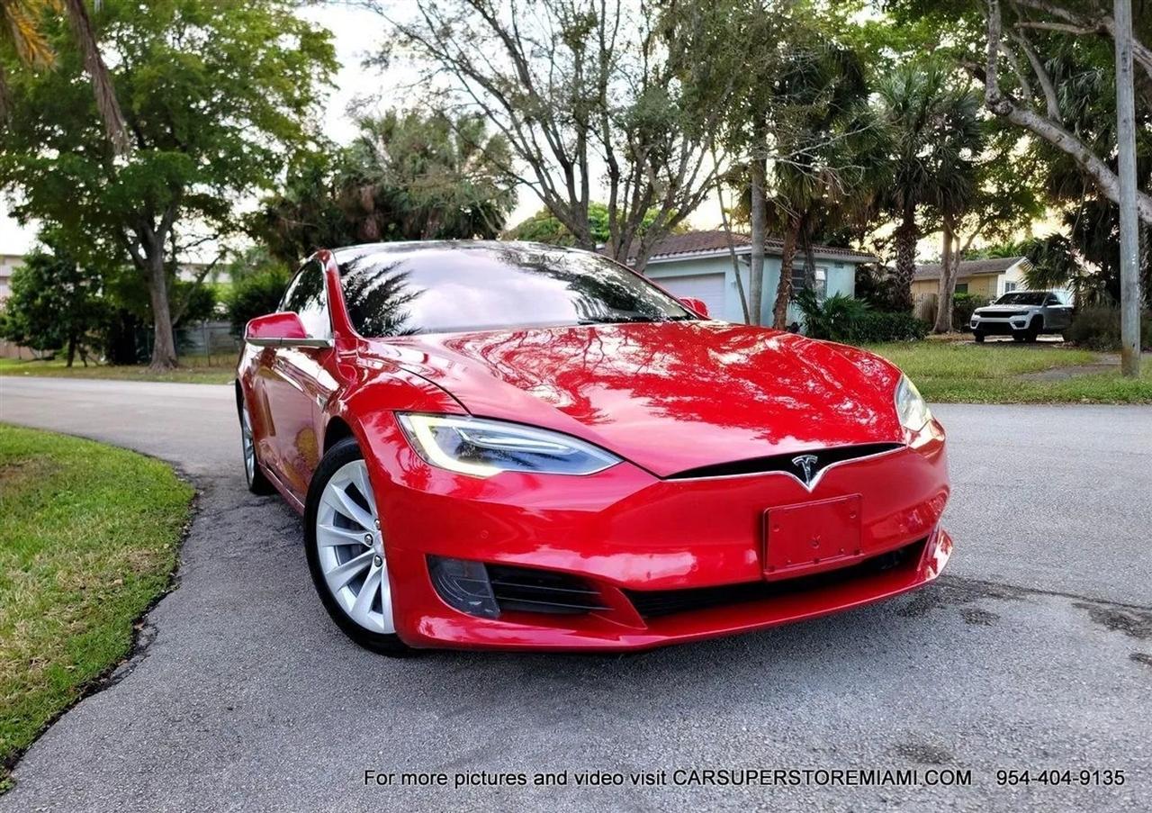 Tesla Model S  2016