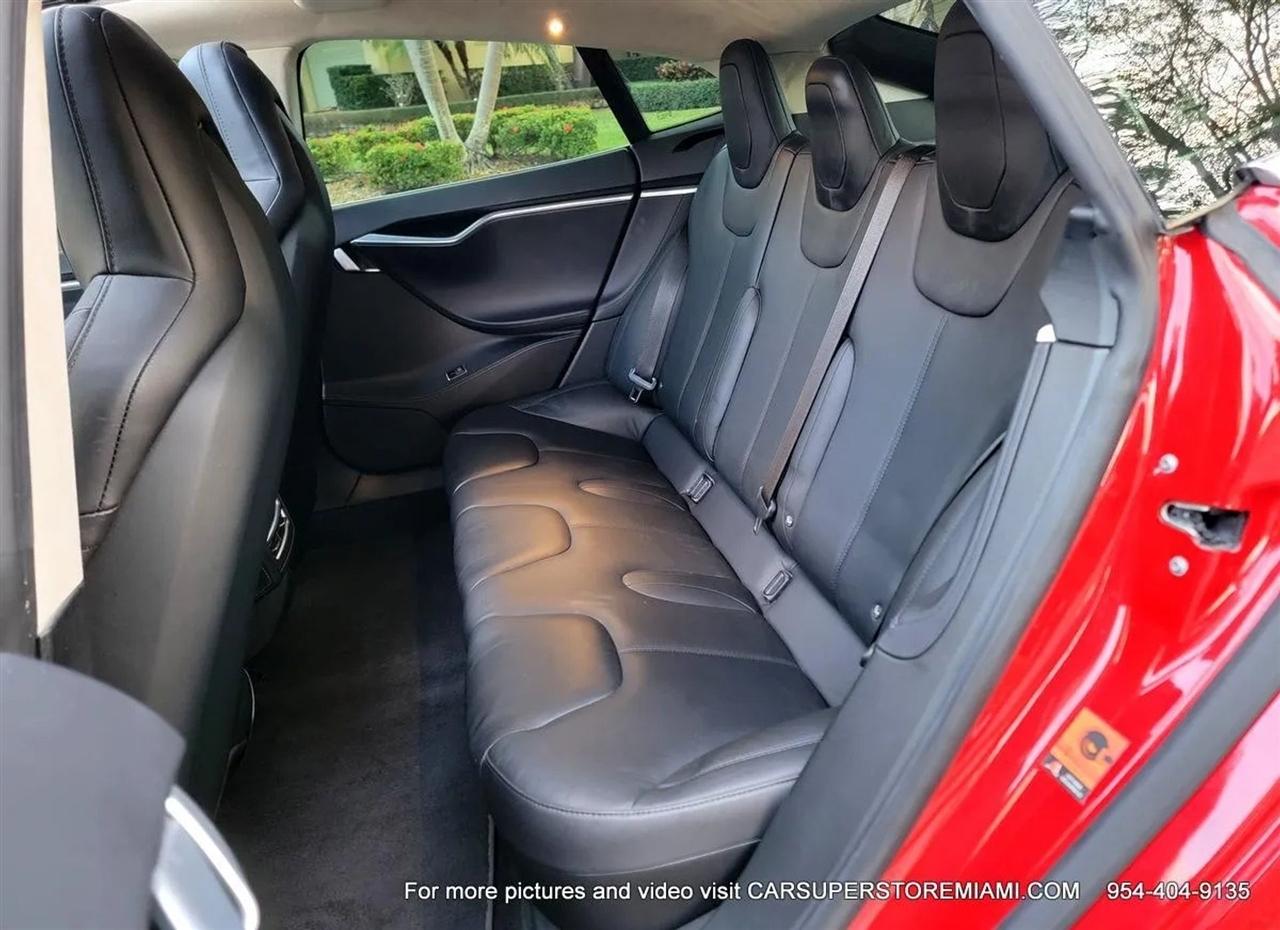 Tesla Model S  2016