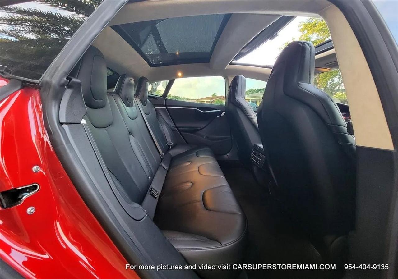 Tesla Model S  2016