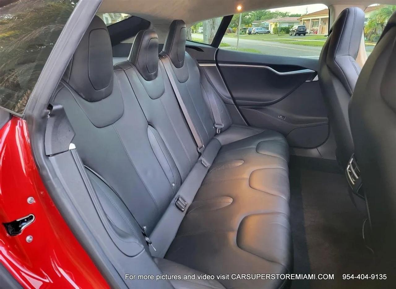 Tesla Model S  2016