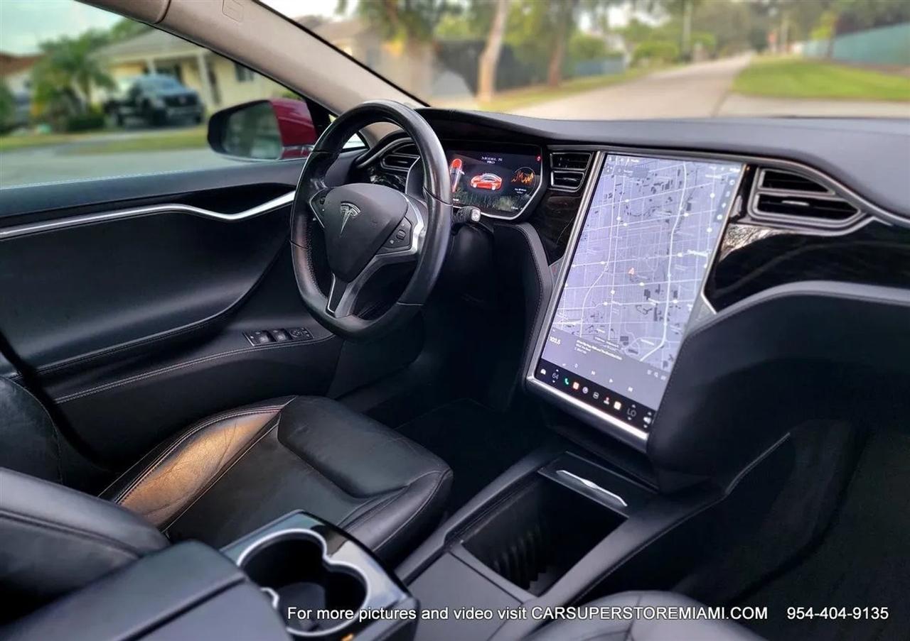 Tesla Model S  2016