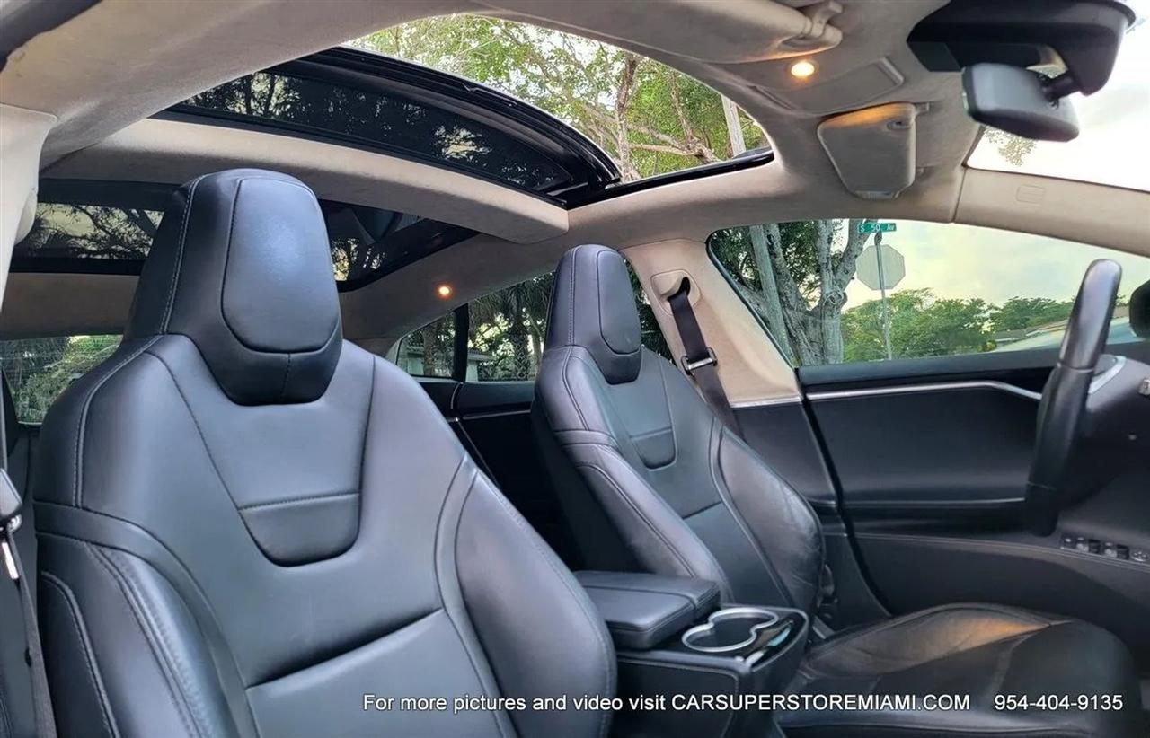 Tesla Model S  2016