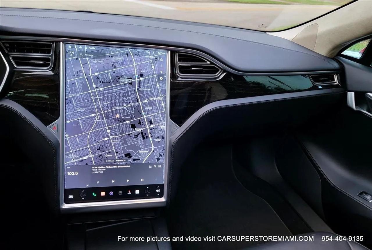 Tesla Model S  2016