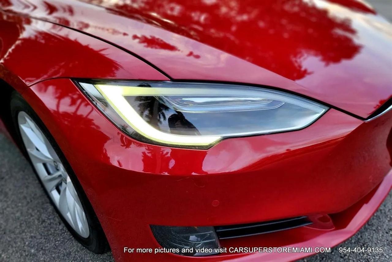 Tesla Model S  2016