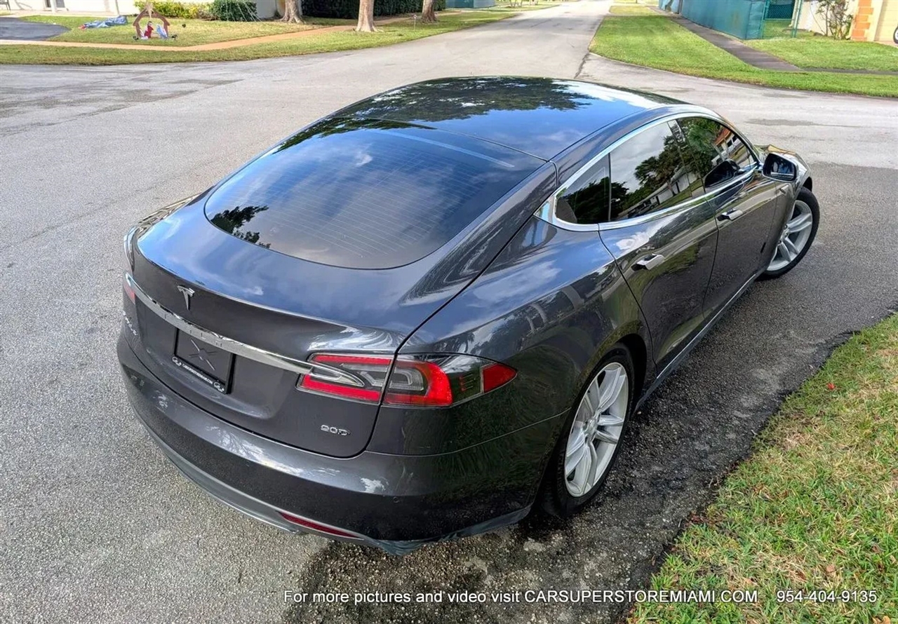 Tesla Model S  2015 Tesla Model S  2015