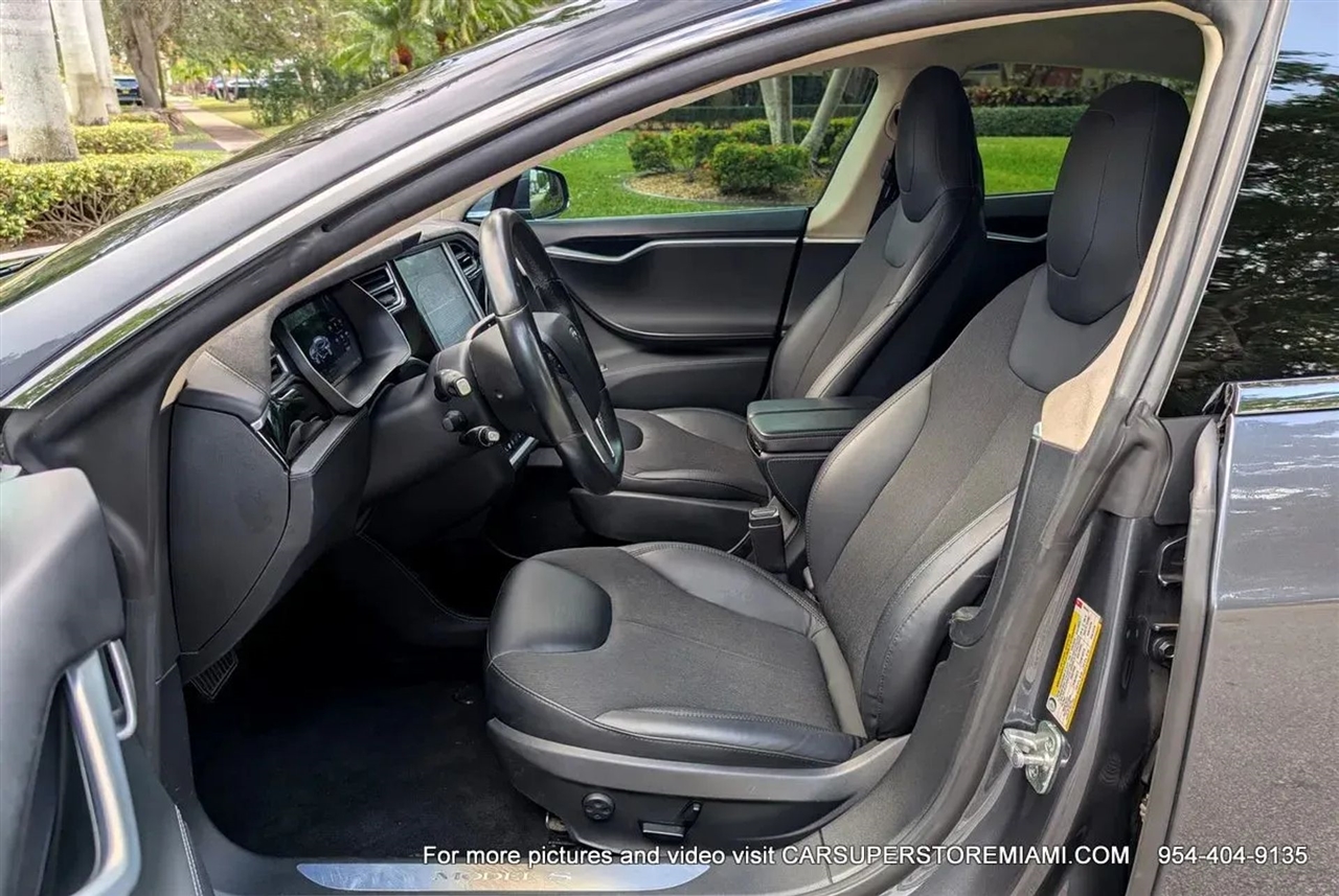 Tesla Model S  2015 Tesla Model S  2015