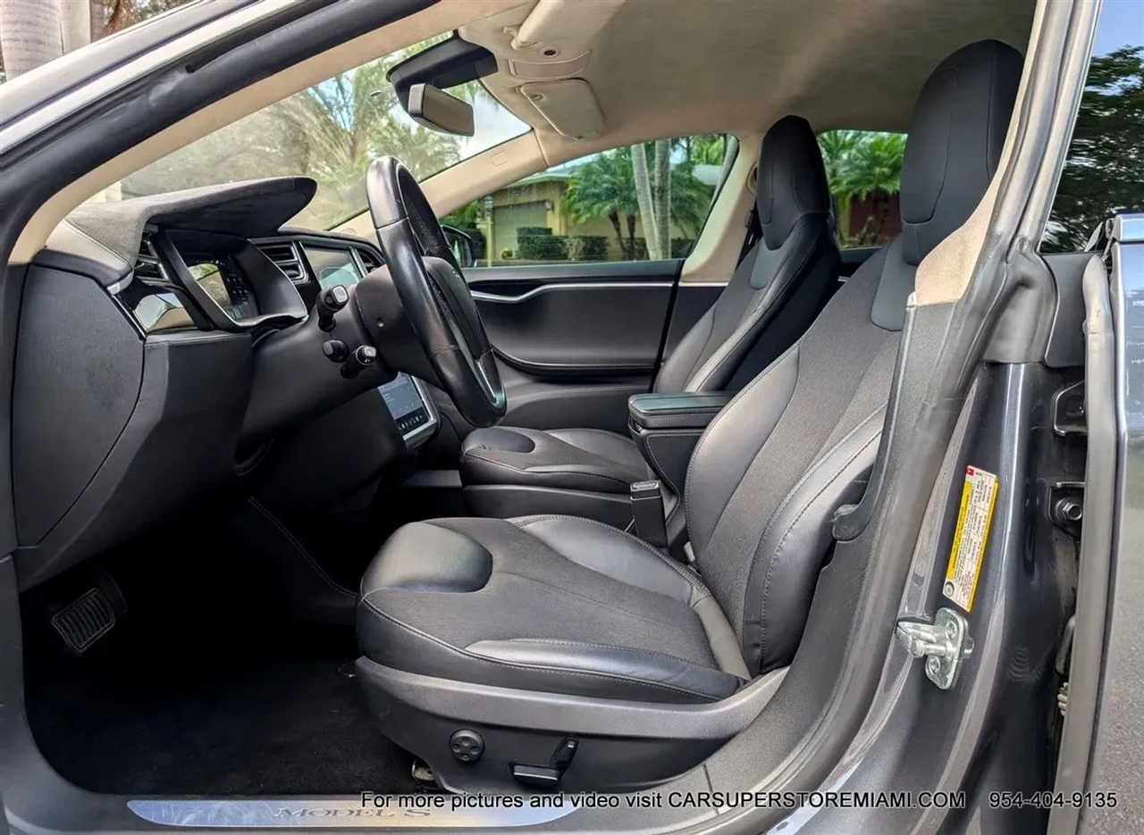 Tesla Model S  2015 Tesla Model S  2015