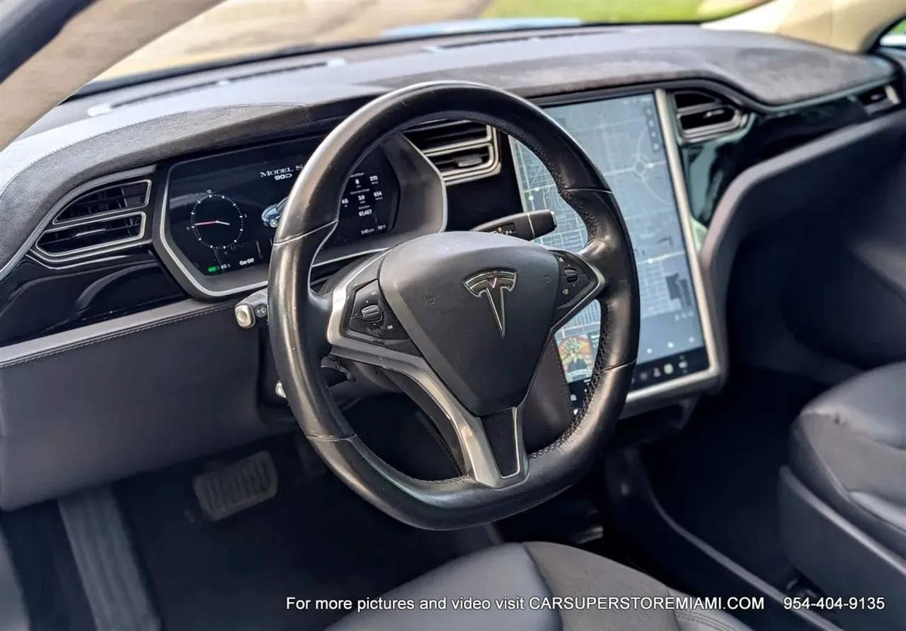 Tesla Model S  2015 Tesla Model S  2015