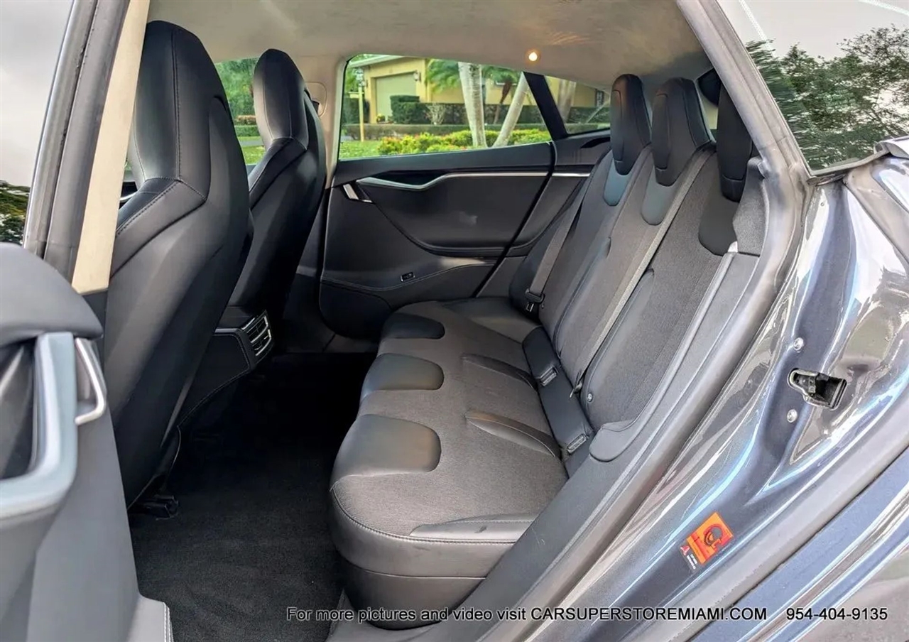 Tesla Model S  2015 Tesla Model S  2015