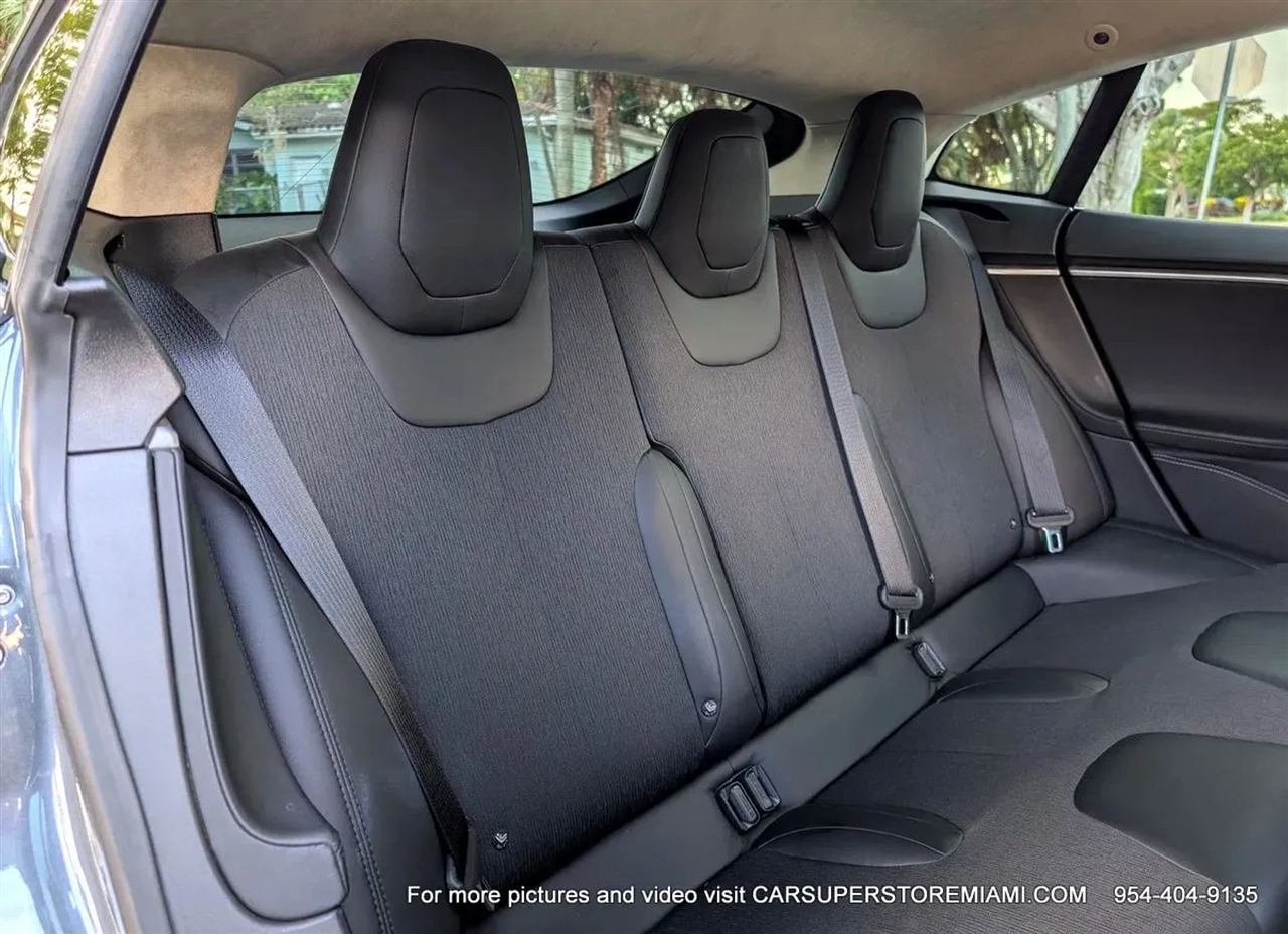 Tesla Model S  2015 Tesla Model S  2015