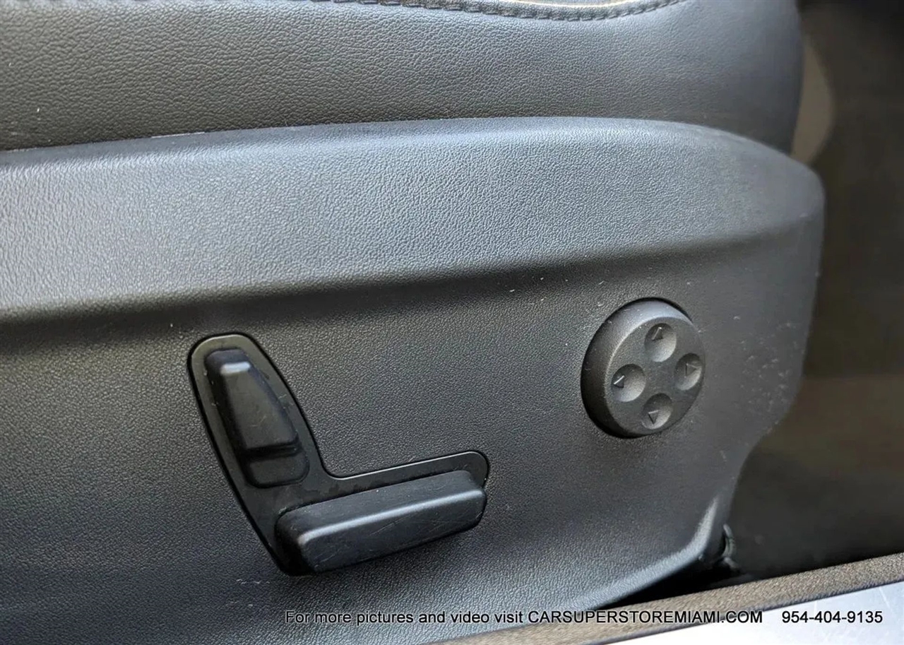 Tesla Model S  2015 Tesla Model S  2015