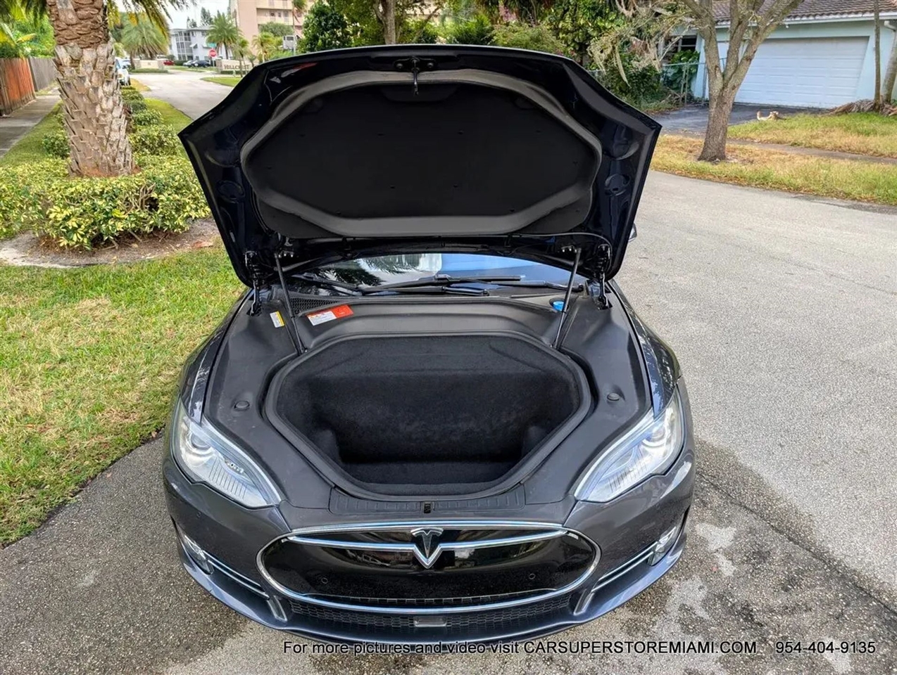 Tesla Model S  2015 Tesla Model S  2015