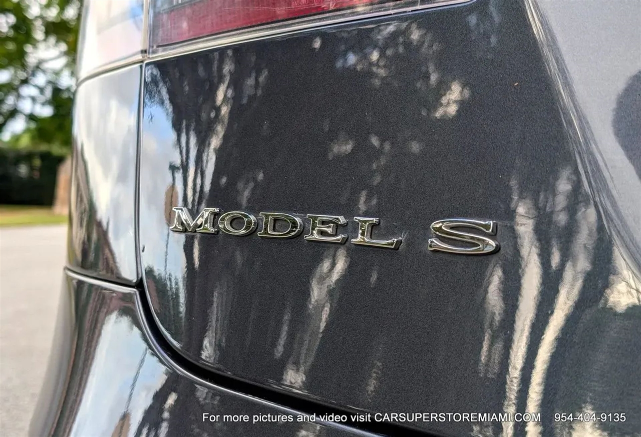 Tesla Model S  2015 Tesla Model S  2015