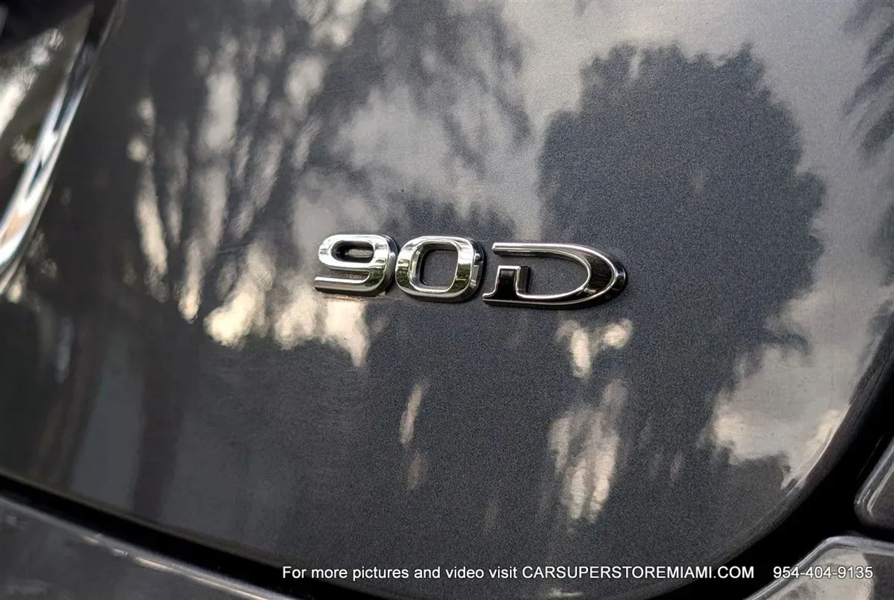 Tesla Model S  2015 Tesla Model S  2015
