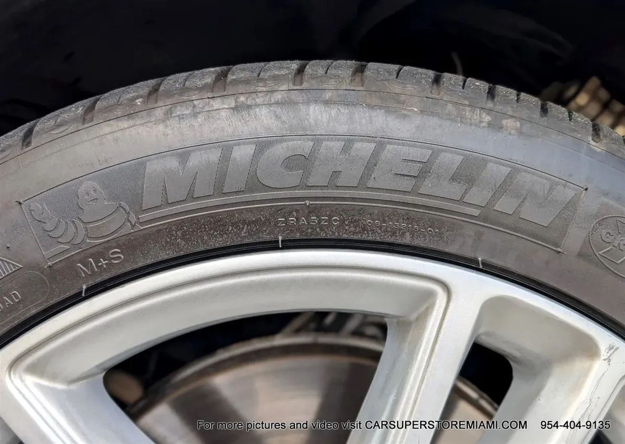 Tesla Model S  2015 Tesla Model S  2015