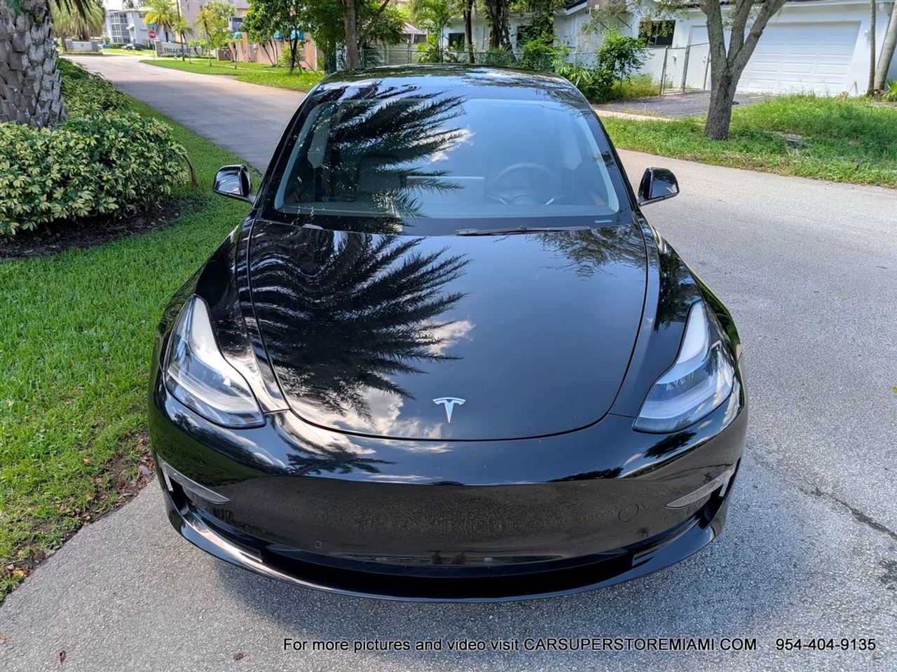 Tesla Model 3  2022