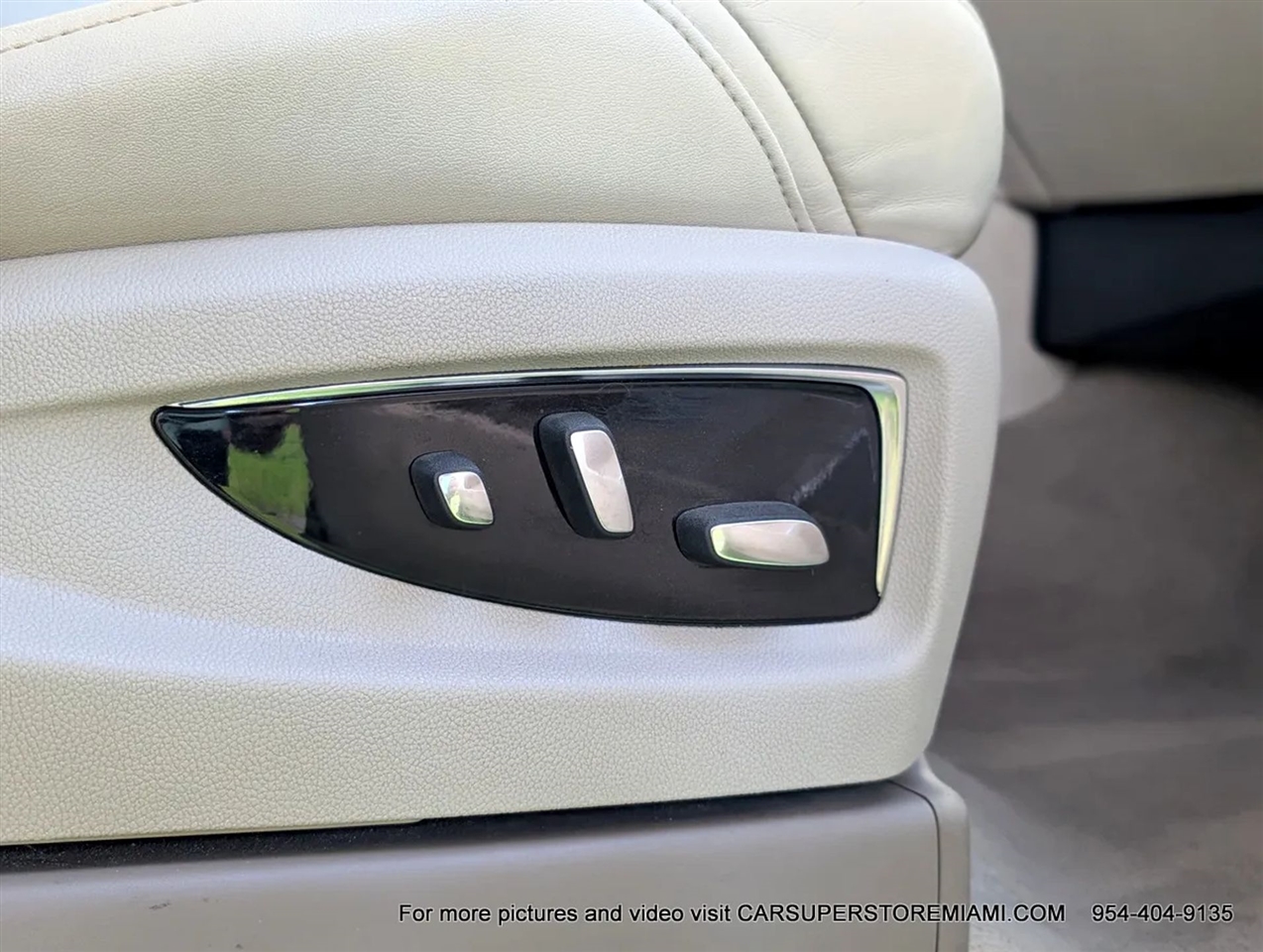 Cadillac Escalade  2015 Cadillac Escalade  2015